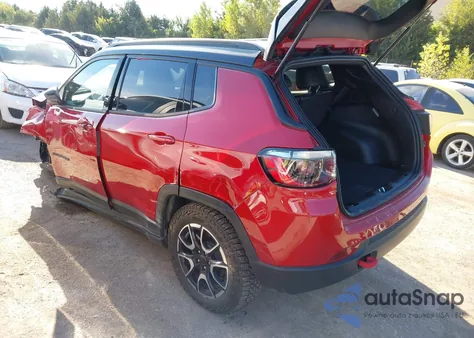 2025 Jeep Compass Trailhawk 4X4 from USA, damaged, VIN 3C4NJDDN3ST569995